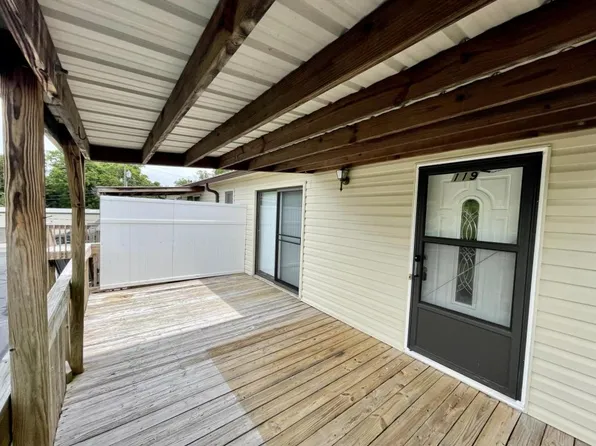 119 Young Dr, Lexington, NC 27292