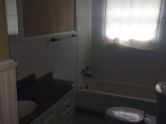 5th image of 732 S Andrews Ave
