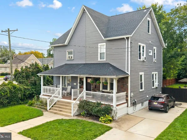 18 W Pine St, Audubon, NJ 08106