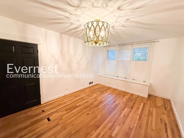 112 Crest Dr — Photo 16