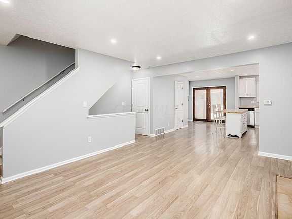 5th image of 5284 Bethel Woods Dr