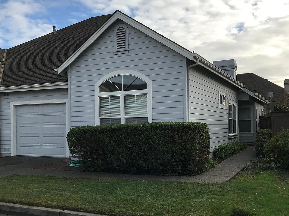 1st image of 824 Peggy Lee Ct