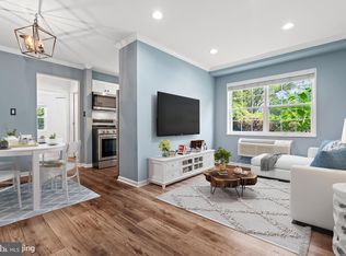 2241 Farrington Ave APT 104, Alexandria, VA 22303