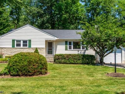 13 Matt Dr, Fairfield, NJ, 07004