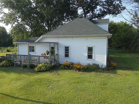 4th image of 1362 N County Road 1825 E