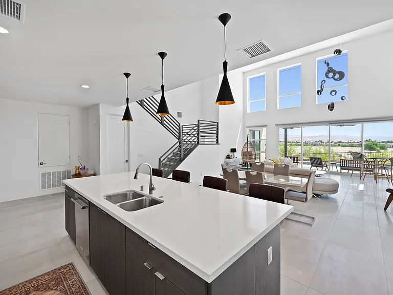 3618 Taylor Dr — Photo 10