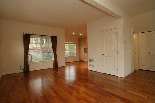 3rd image of 2020 NE Katsura St