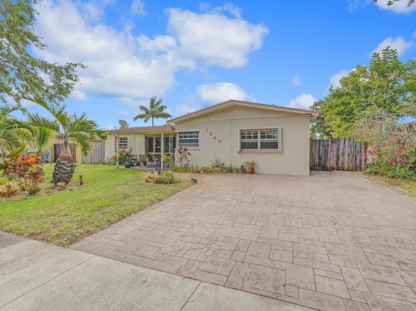 1540 N 73 Way, Hollywood, FL 33024