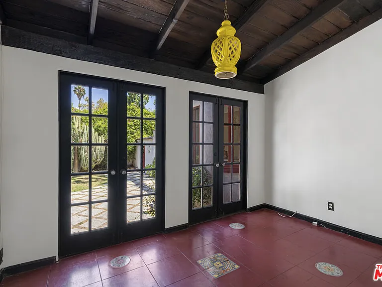 3731 Griffith View Dr — Photo 10