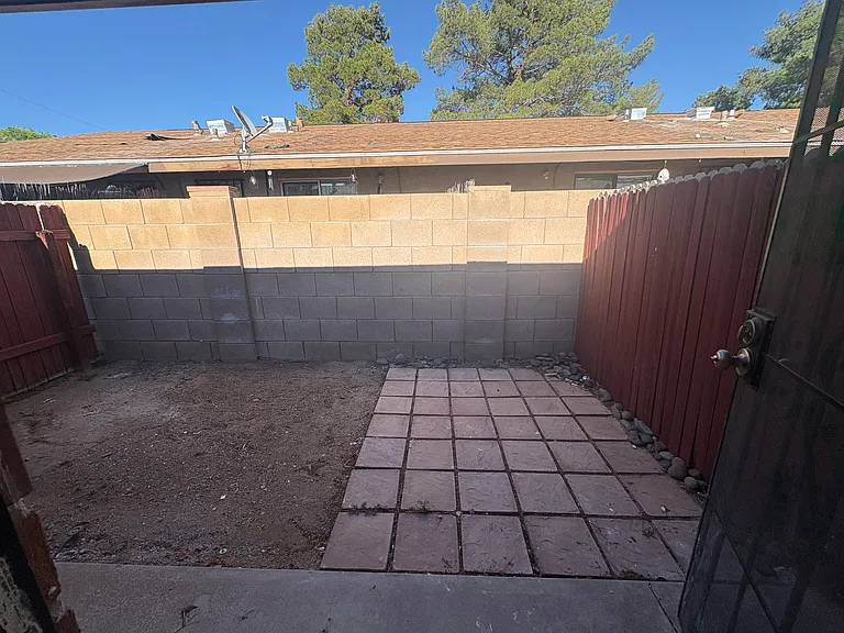 3204 N Christmas Ave — Photo 11