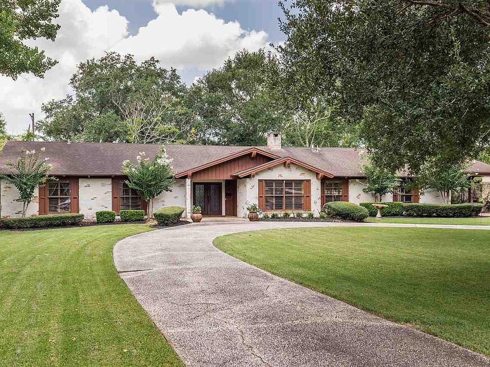 1st image of 128 E Caldwood Dr