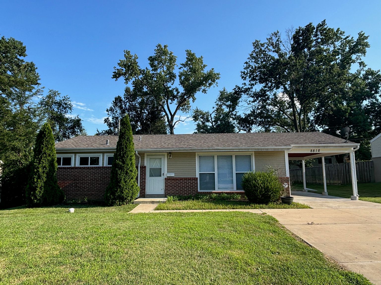 8818 Cochise Dr, Saint Louis, MO 63132 | Zillow