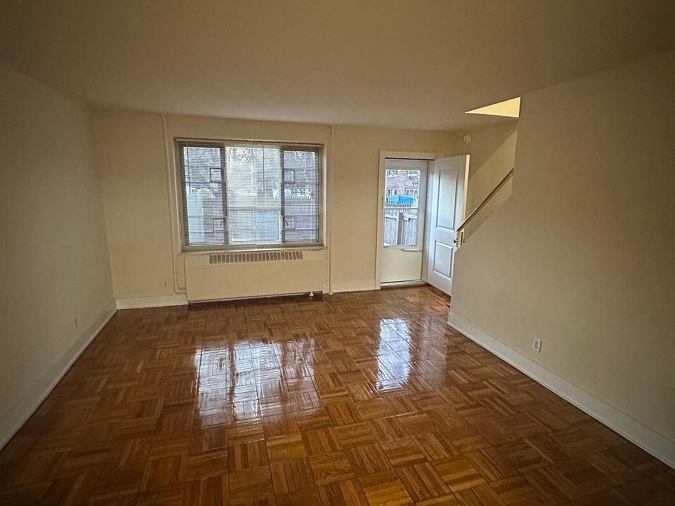 1st image of 197-70A Peck Ave #1