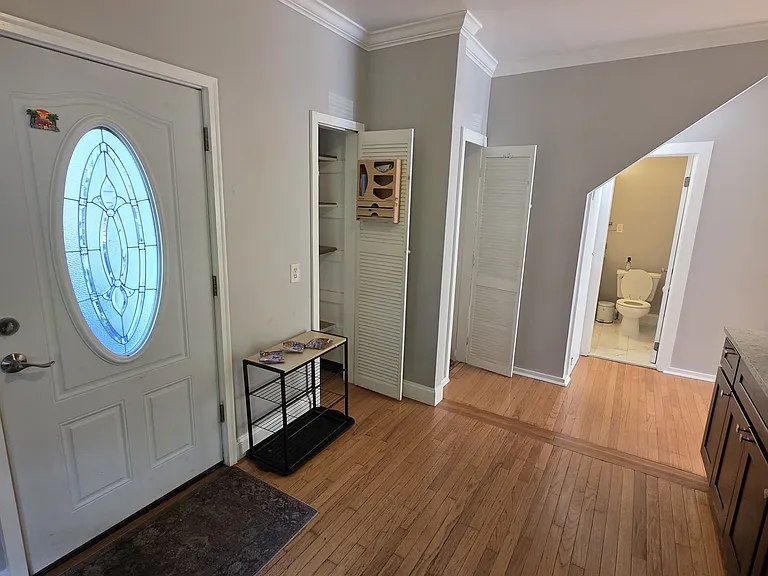 3230 Lexington Ave #11 — Photo 8
