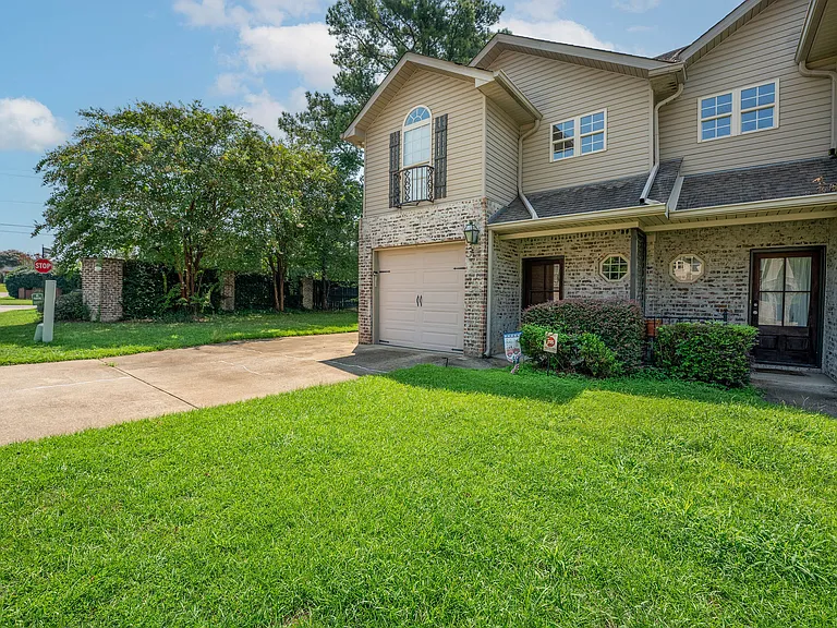 1813 Saint Charles Way — Photo 28