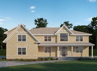 17 Carwin Ln, Westhampton Beach, NY 11978