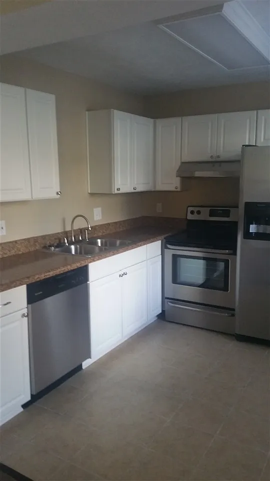 1 bed, 800 sqft, $975 — Photo 3