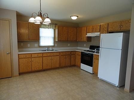 5th image of 857 Covey Ln