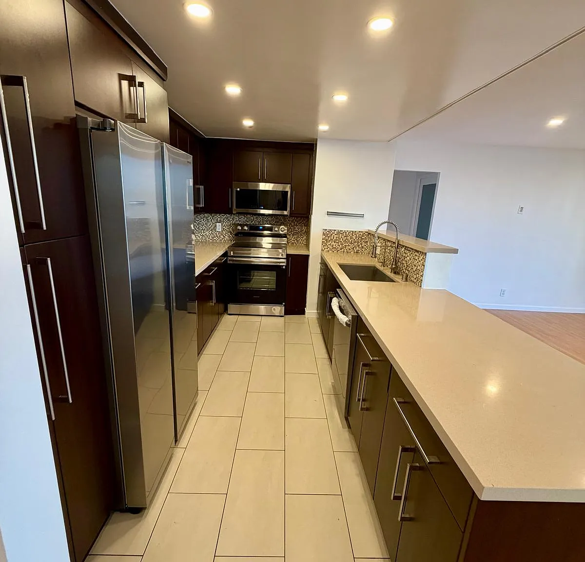 2 bed, 1080 sqft, $5,500 — Photo 4