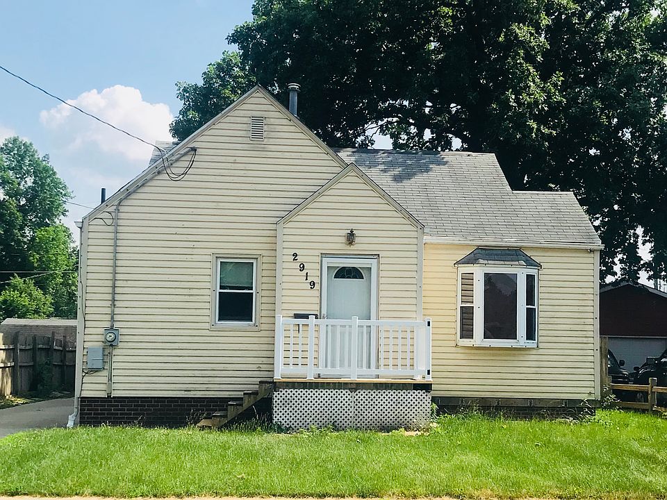 1st image of 2919 Capitol Ave