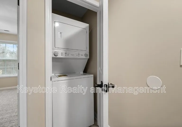 1655 Evans Rd #B3 — Photo 6
