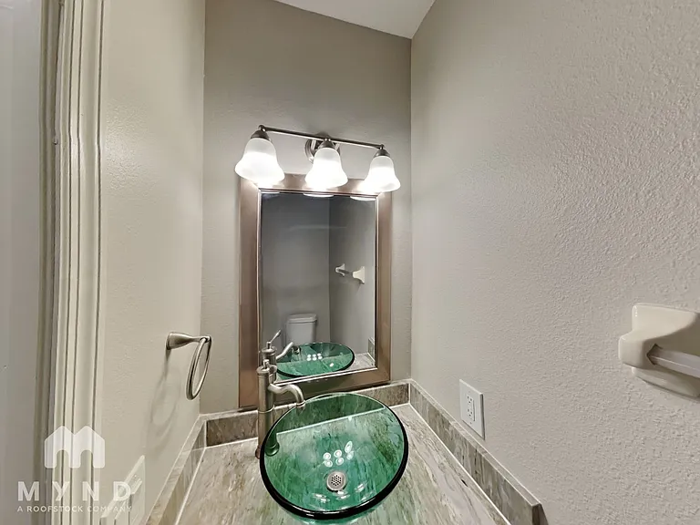 8131 Canterbury Lake Blvd — Photo 25
