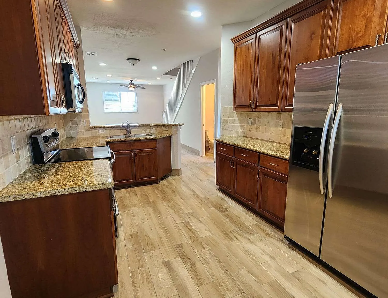 2 bed, 2.5 bath, 1250 sqft, $2,300 — Photo 1