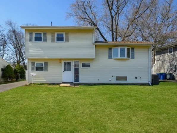 107 Brentwood Rd, Raritan Boro, NJ 08869