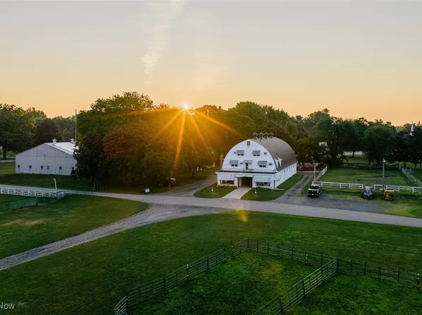 3229 Brady Lake Rd, Ravenna, OH 44266