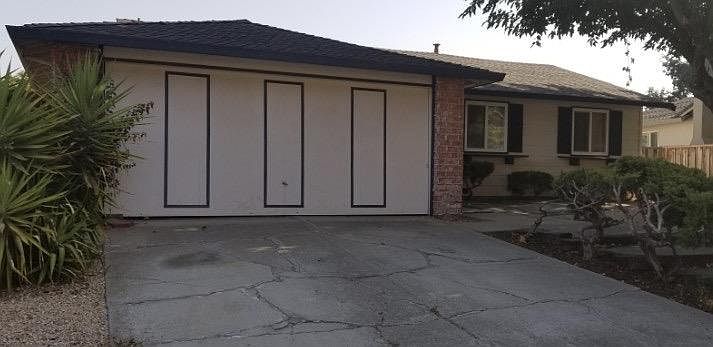 2nd image of 733 Colleen Dr