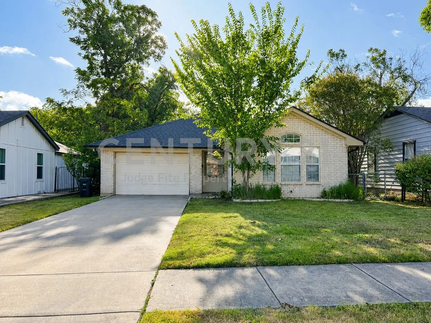 Call NOW to See This Lovely 3/2/2 in Fort Worth! — Photo 1