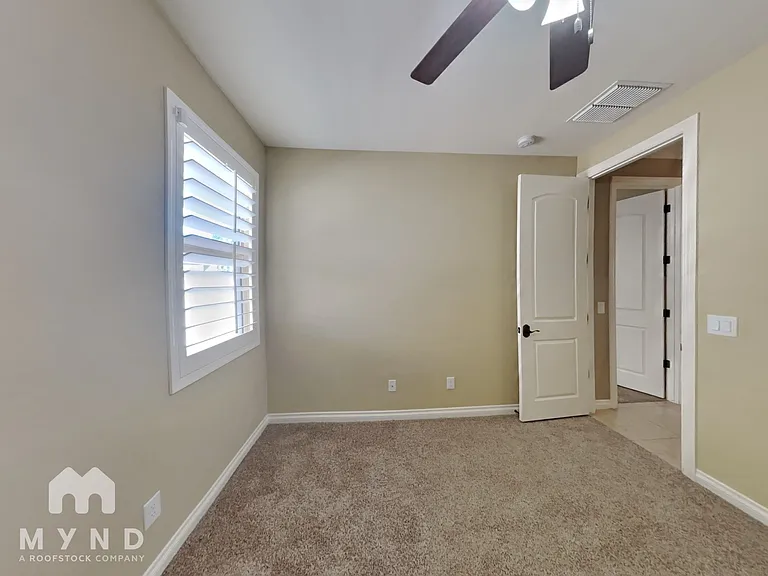 264 E Mead Dr — Photo 13