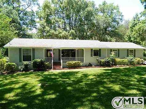 1st image of 1319 Leewood Dr
