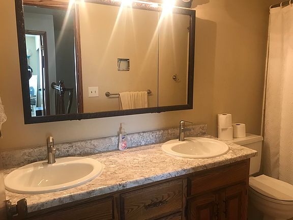 2nd image of 2251 E Somerset Dr
