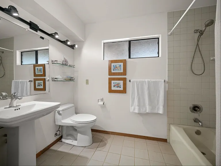 2871 Ohina St — Photo 16