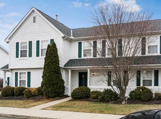 6340 Lakeview Dr E, Grove City, OH 43123