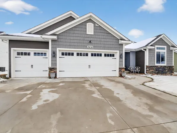 2434 Ashford Trl, Portage, MI 49024