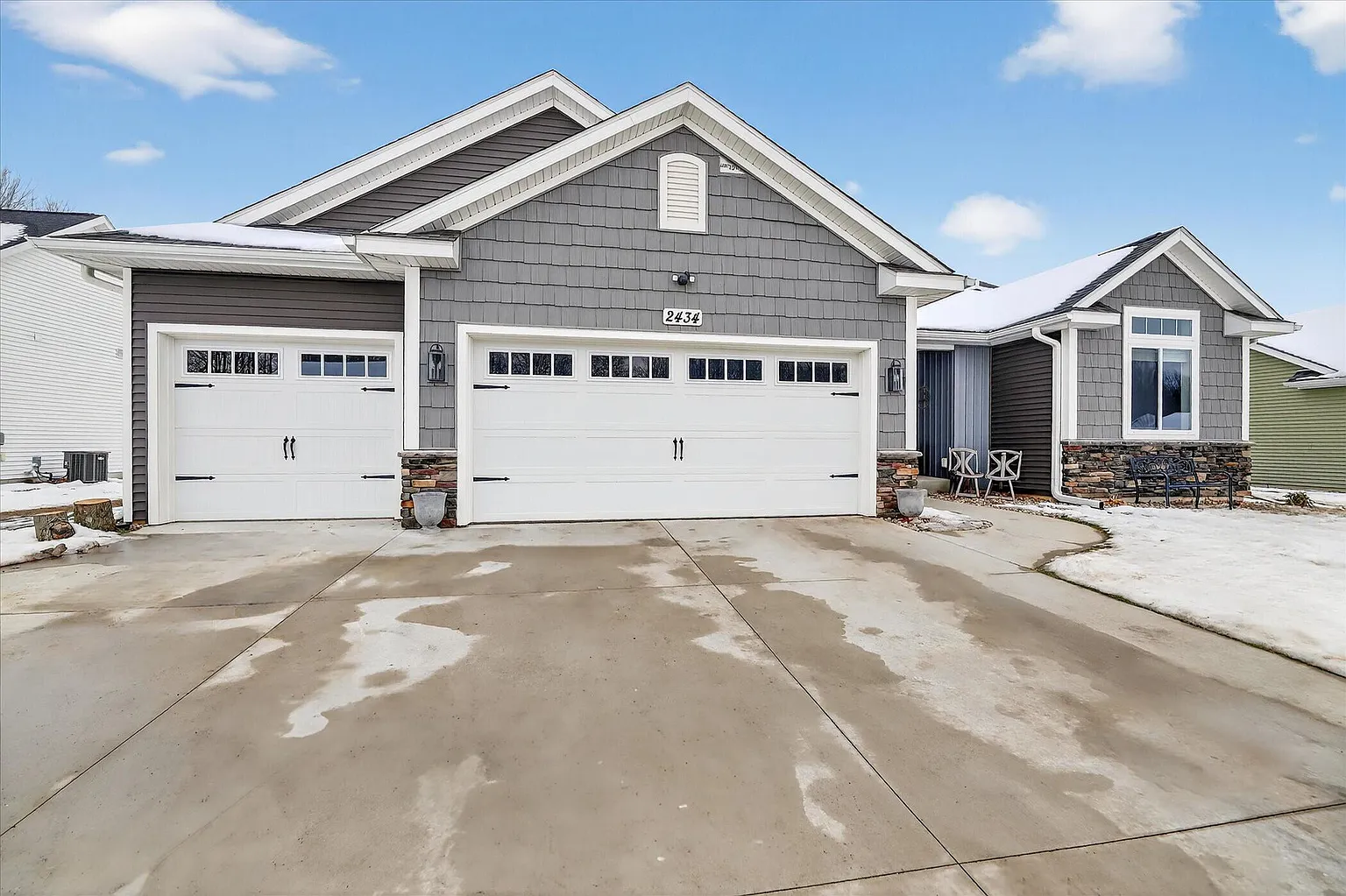 2434 Ashford Trl photo 1