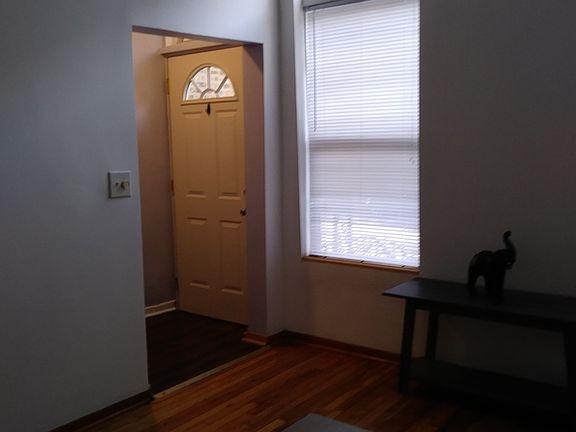 2nd image of 2241 W Belmont Ave