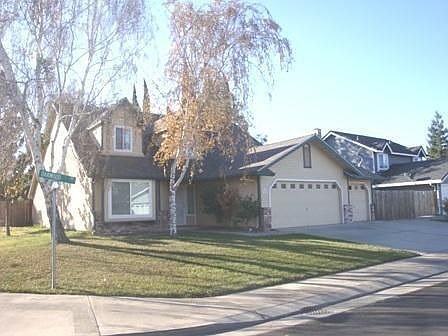 1st image of 1539 Oakwood Dr