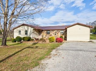 824 Hinkle Rd, Seymour, TN 37865