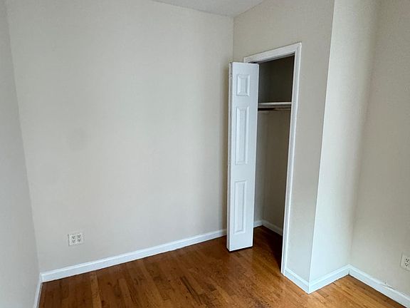 5th image of 514 W 184th St APT 34