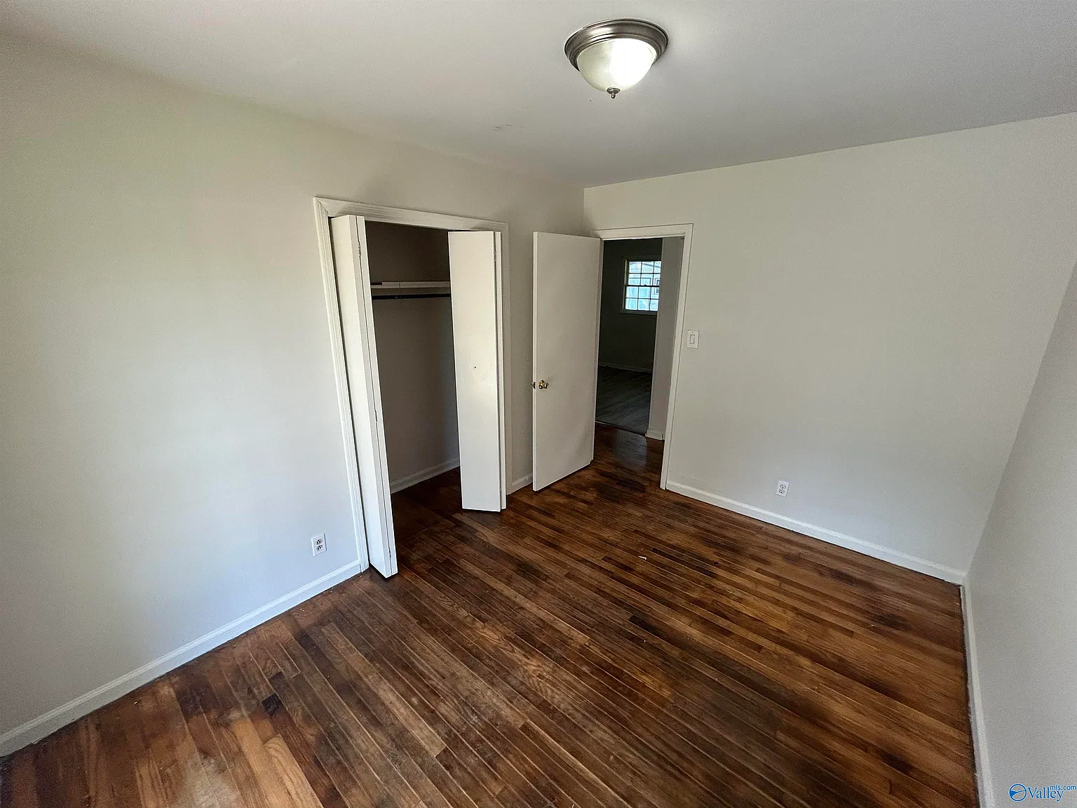 3 bed, 1.5 bath, 1107 sqft, $1,250 — Photo 4