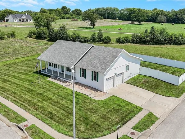 12502 Morgan St, Excelsior Springs, MO 64024