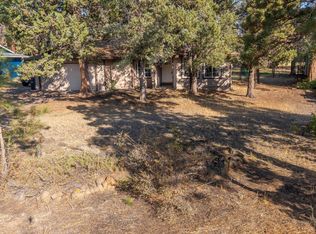 60867 Windsor Dr, Bend, OR 97702