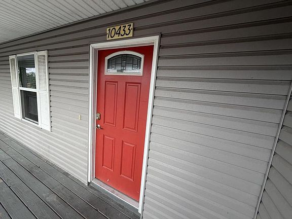 2nd image of 10433 Chalmer St