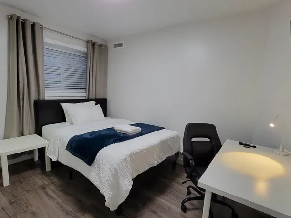 (undisclosed Address), Edmonds, WA 98026