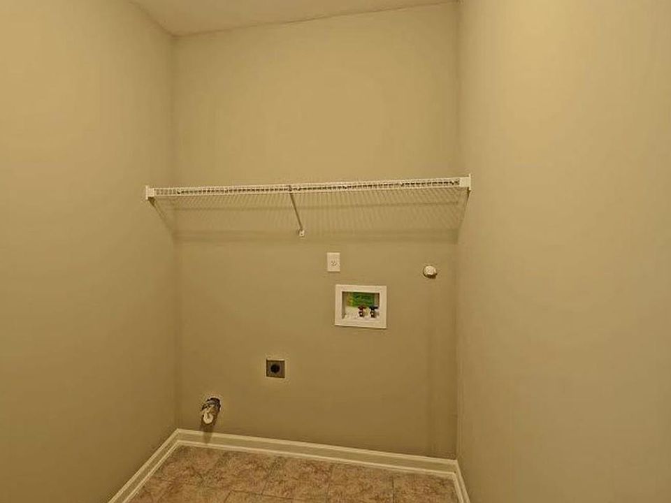 1st image of 5240 Laurelhome Cv