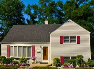 39 Pembrook Dr, Yonkers, NY 10710