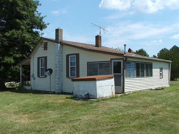 4th image of 121 Kings Hwy